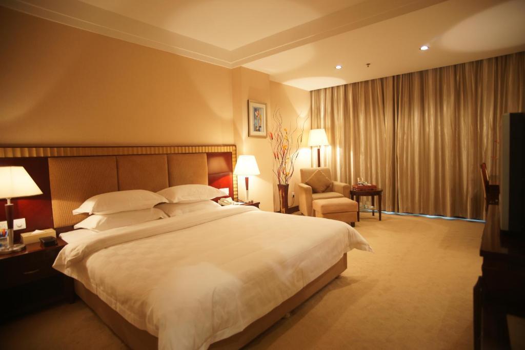 Jun Hao Hotel Дунгуань Экстерьер фото