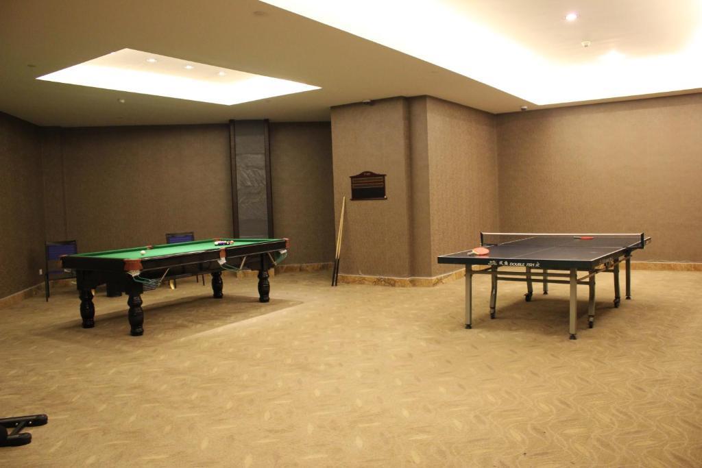Jun Hao Hotel Дунгуань Экстерьер фото