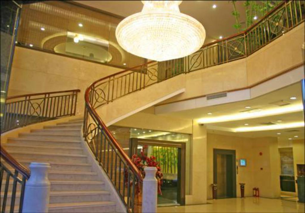 Jun Hao Hotel Дунгуань Экстерьер фото