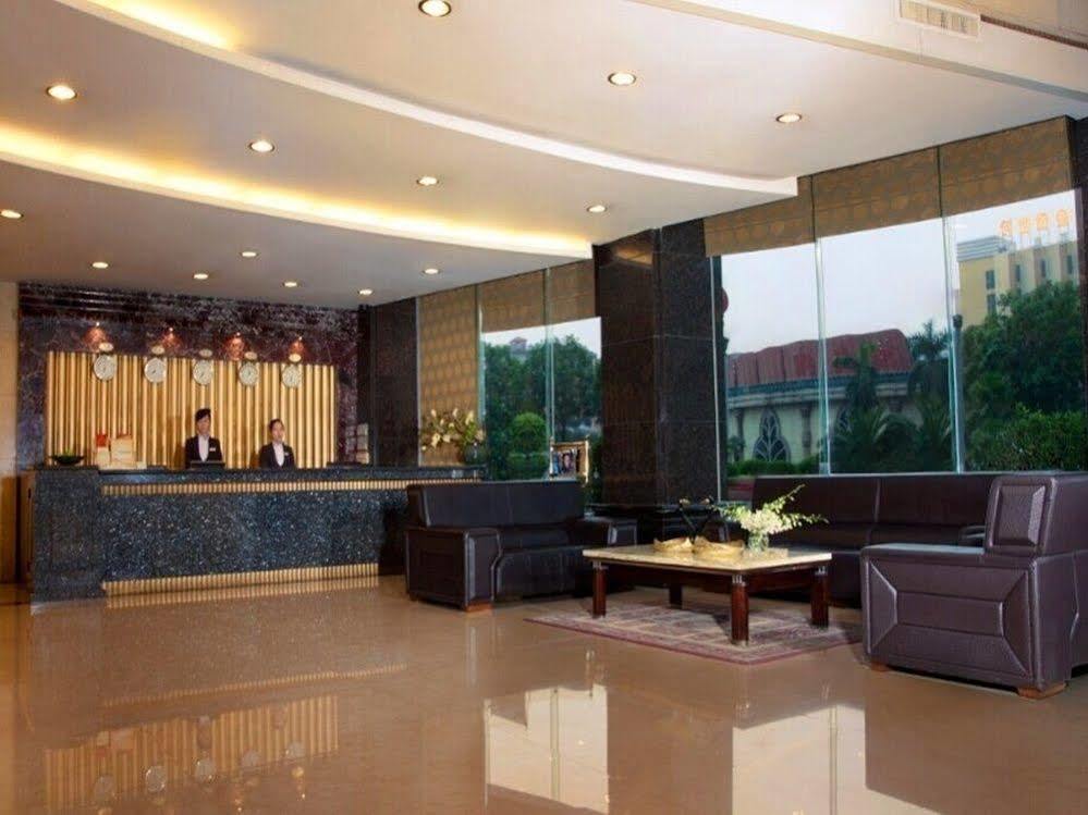 Jun Hao Hotel Дунгуань Экстерьер фото